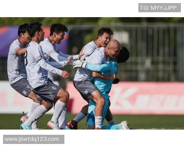 成都网球队实力引发热议球迷对其表现和未来发展展开激烈讨论